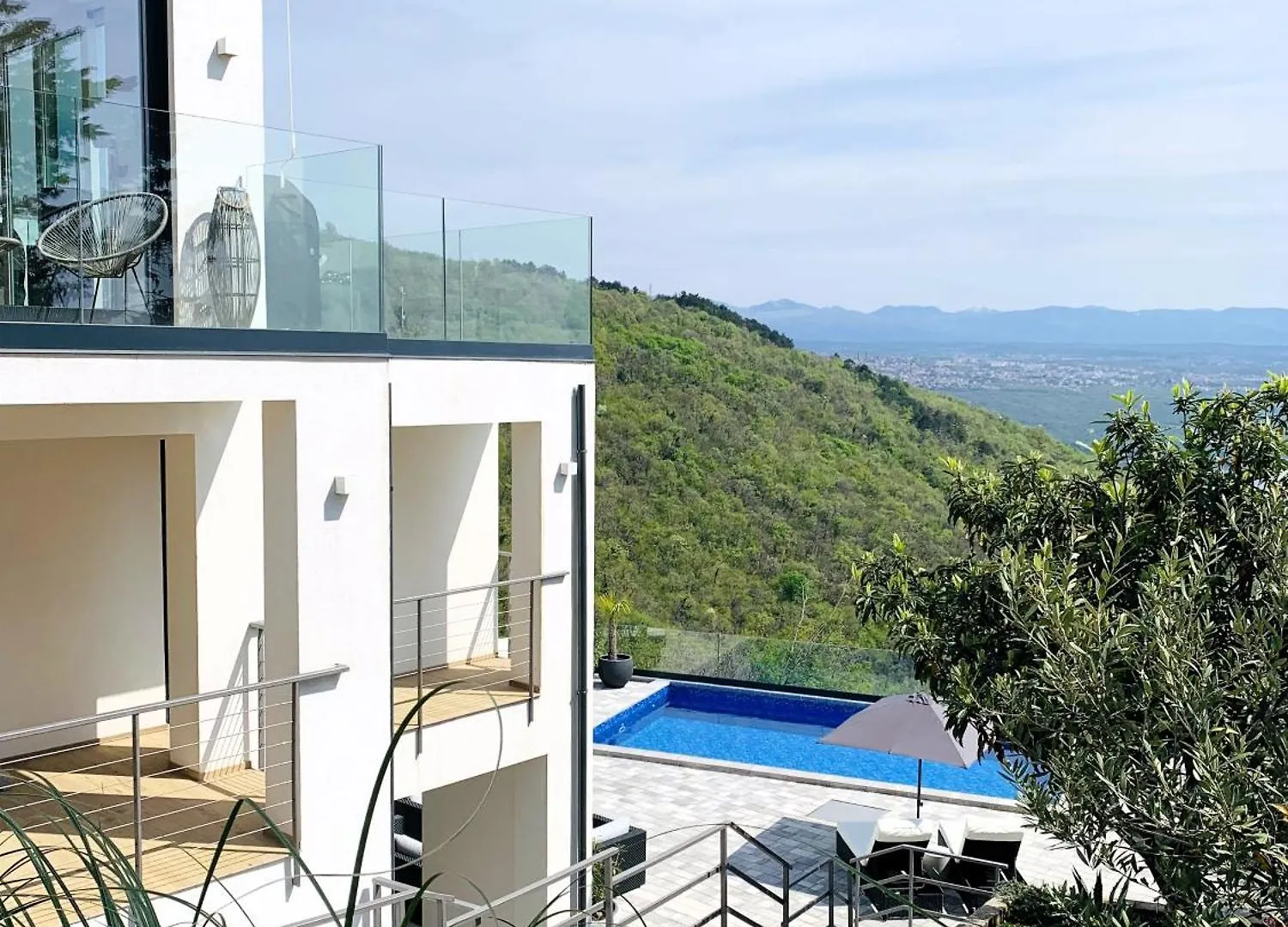 Villa White Pearl Opatija Haus A Mit Meerblick Und Pool Veprinac