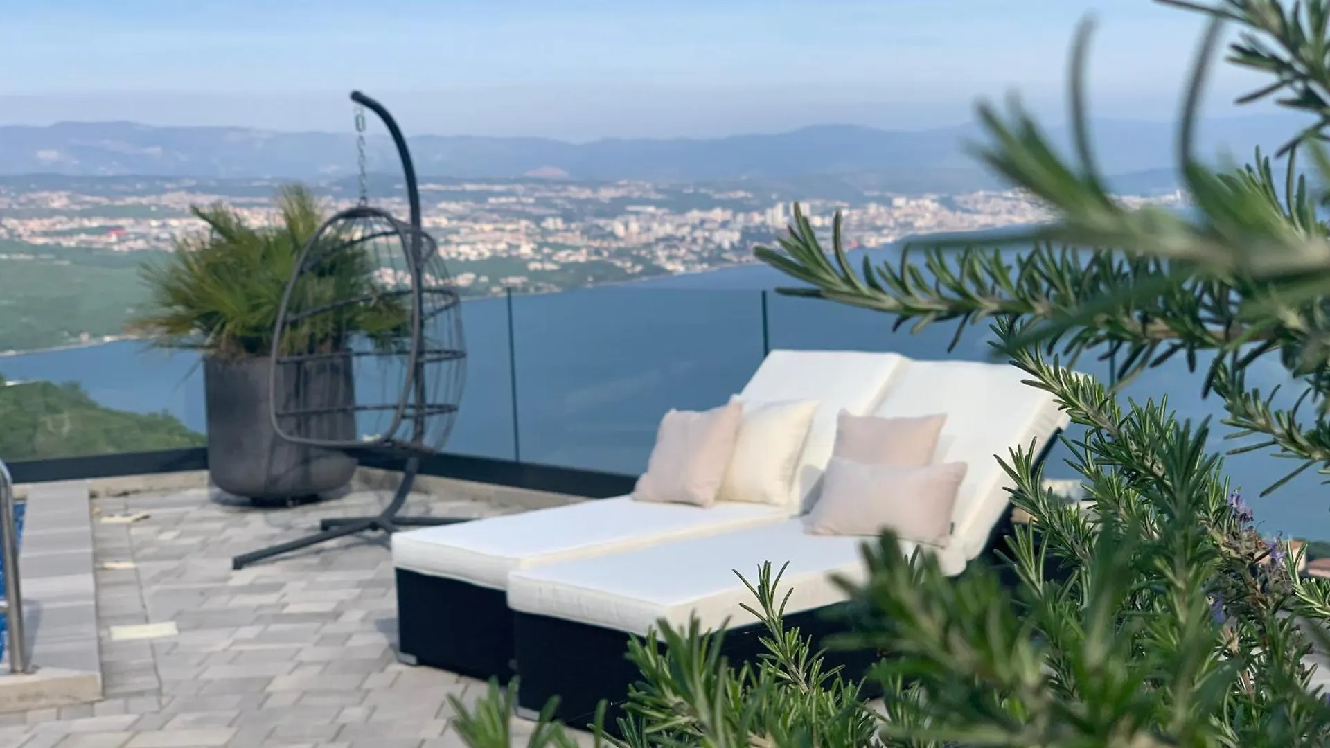 Villa White Pearl Opatija Haus A Mit Meerblick Und Pool Veprinac