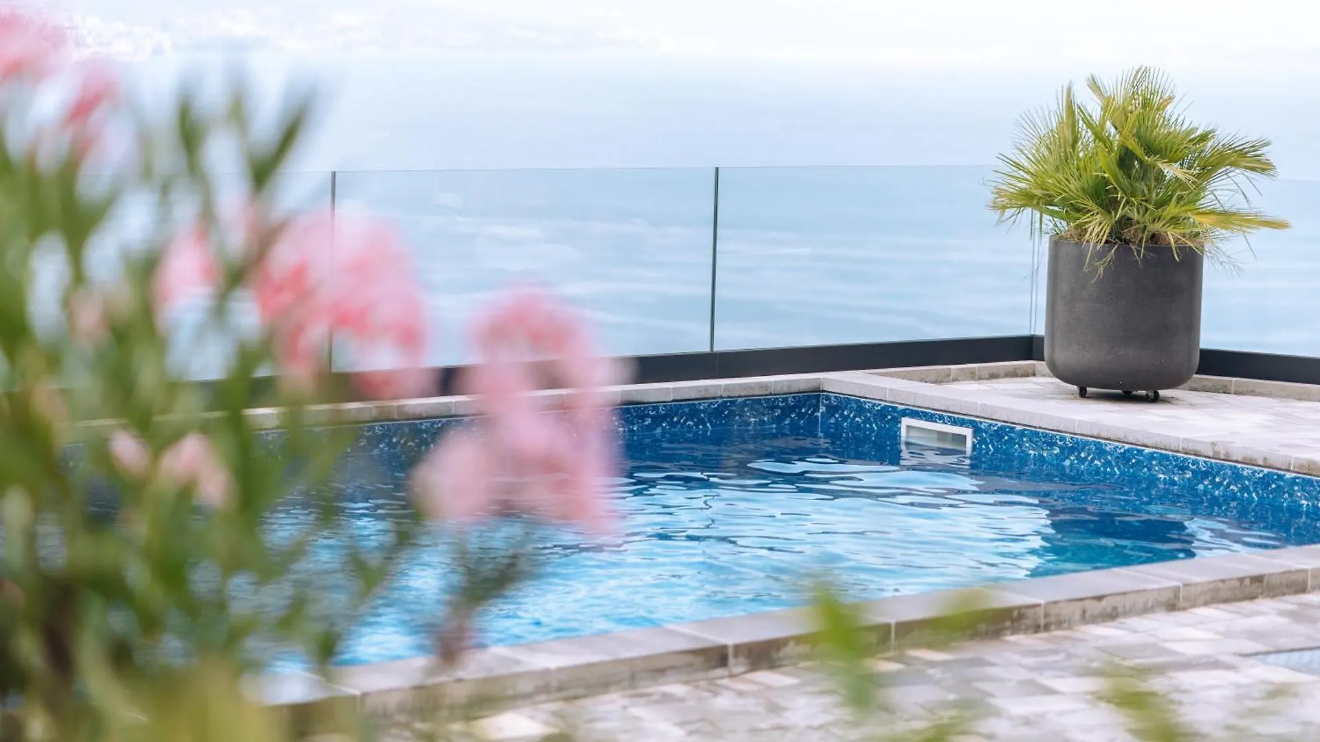 Villa White Pearl Opatija Haus A Mit Meerblick Und Pool Veprinac